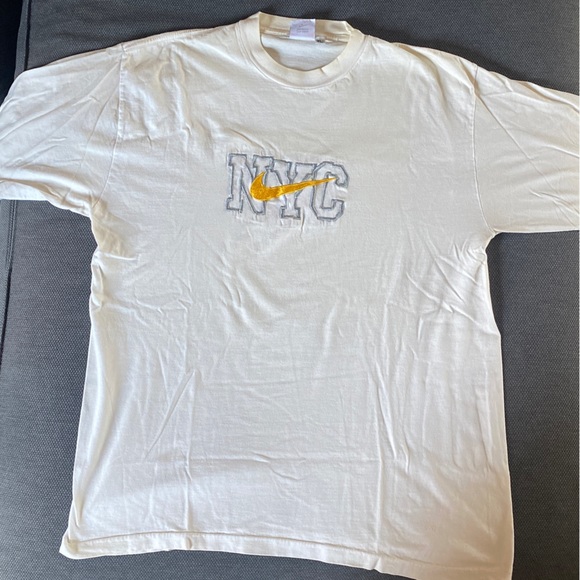 RETRO NIKE XL TEE SHIRT - Picture 2 of 6
